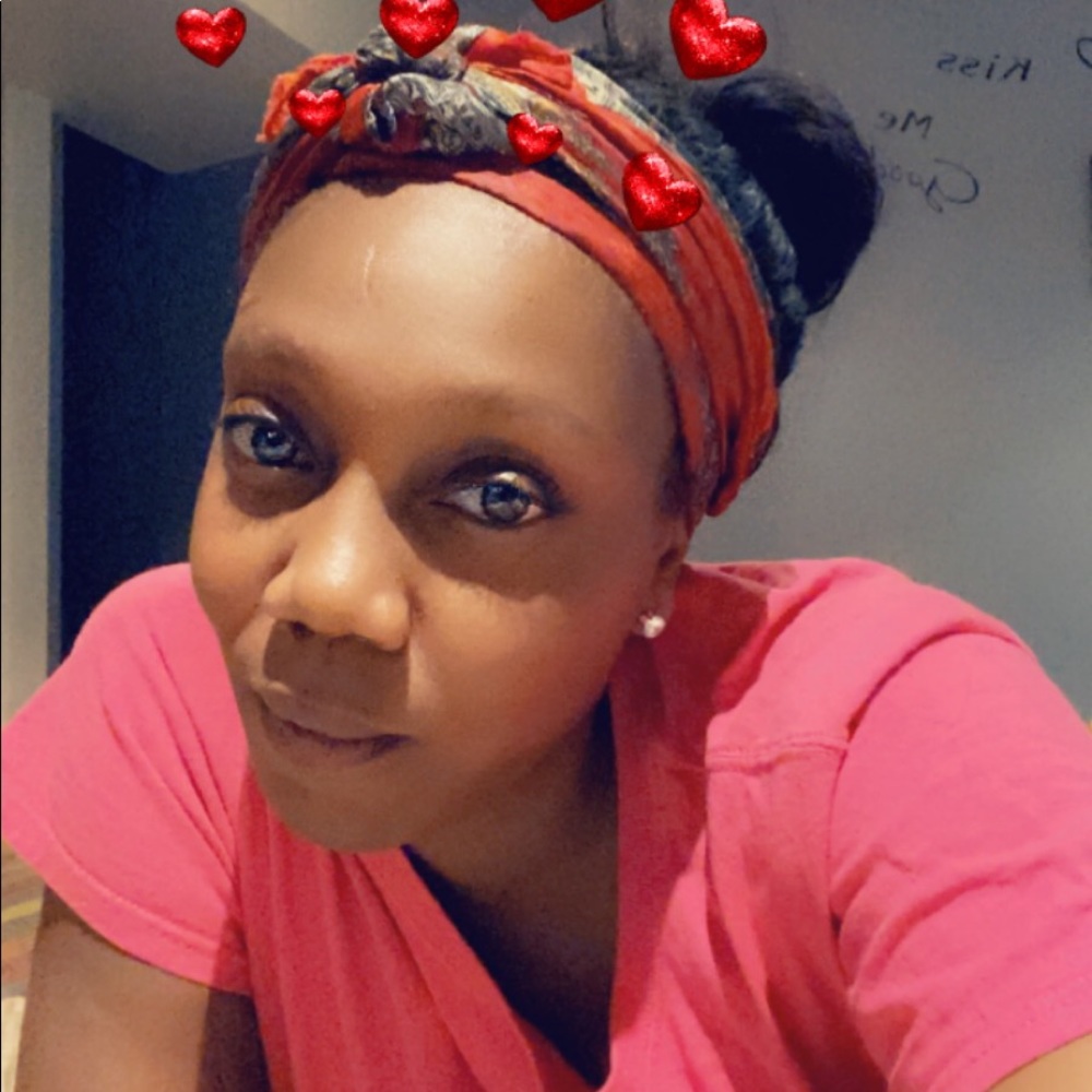 Meet your Posher, April